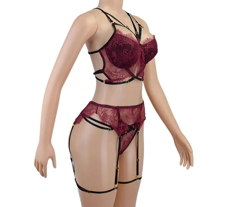 Gothic-Dessous-Set aus roter Spitze – sexy Bandage-BH und Slip mit Strumpfbändern